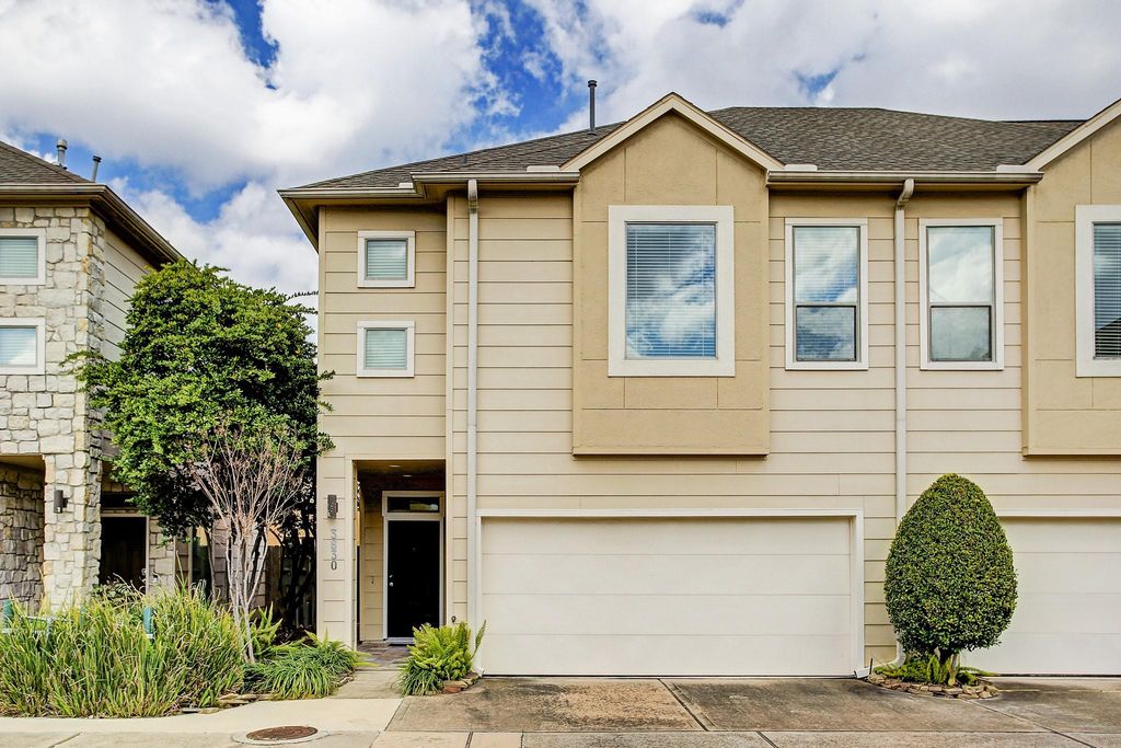 3830 Centerplaza Drive, Houston, TX 77007