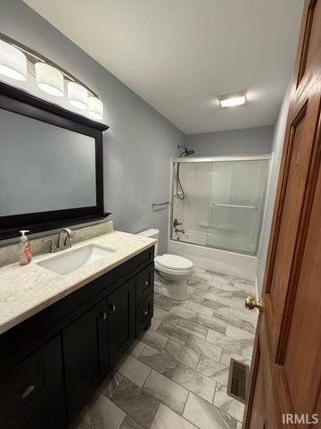 590 Yockey Road, Mitchell, IN 47446
