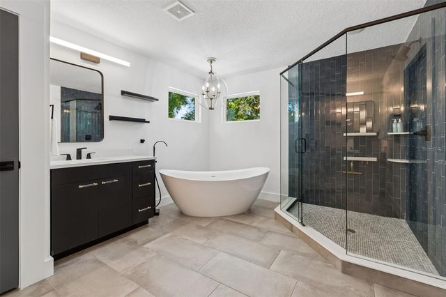 3209 W ROGERS AVENUE, Tampa, FL 33611