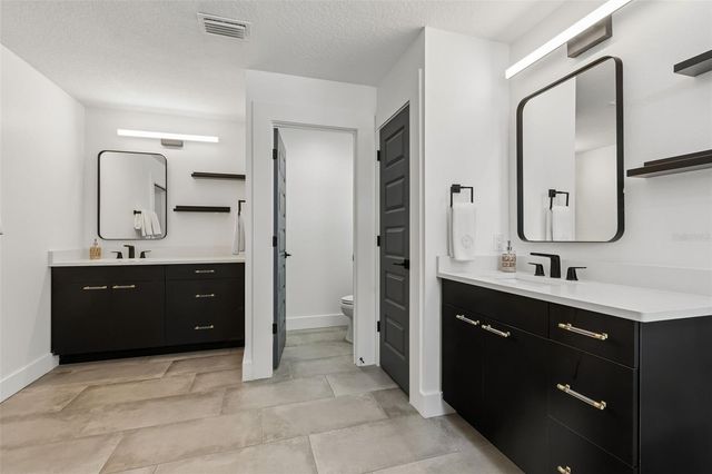 3209 W ROGERS AVENUE, Tampa, FL 33611