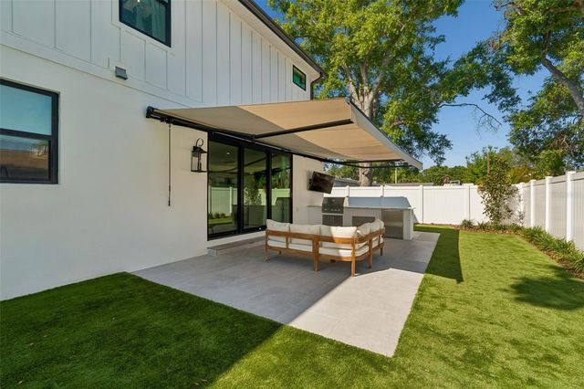 3209 W ROGERS AVENUE, Tampa, FL 33611