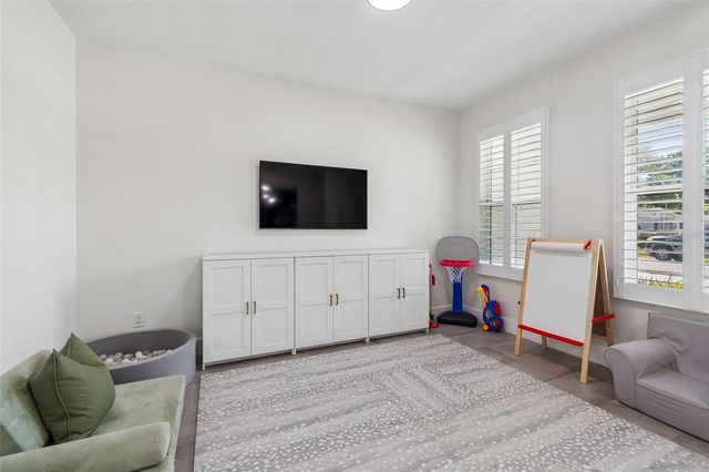 3209 W ROGERS AVENUE, Tampa, FL 33611