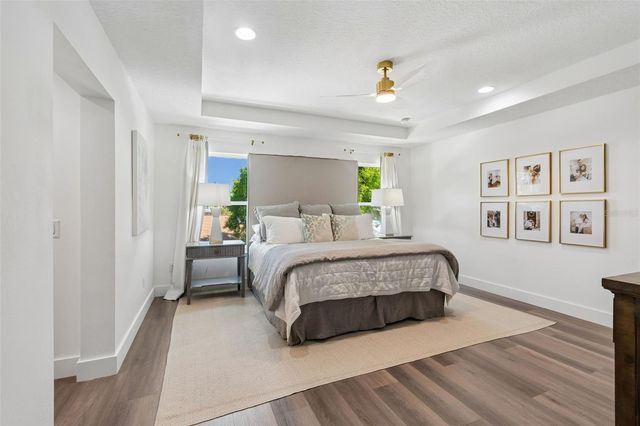 3209 W ROGERS AVENUE, Tampa, FL 33611