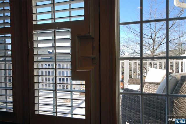 12 Quartz Way, Woodland Park, NJ 07424