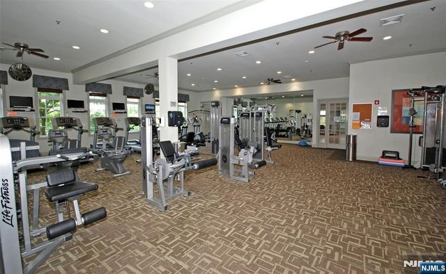 12 Quartz Way, Woodland Park, NJ 07424