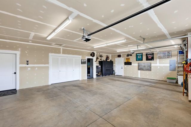 14210 E 39th Ln, Veradale, WA 99037