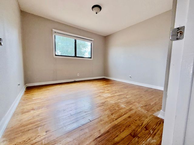 1004 California Street SE, Albuquerque, NM 87108