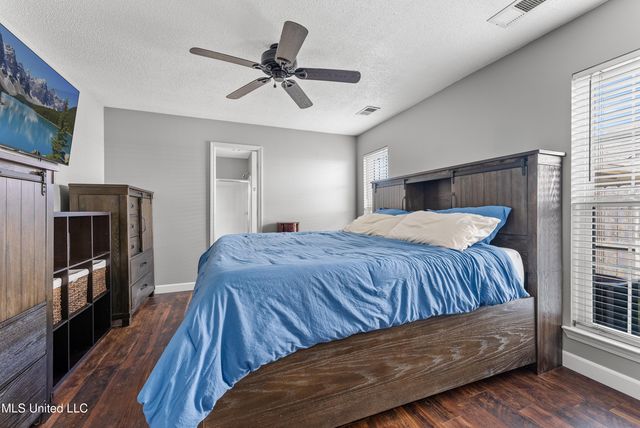 10611 Pecan View Drive, Olive Branch, MS 38654