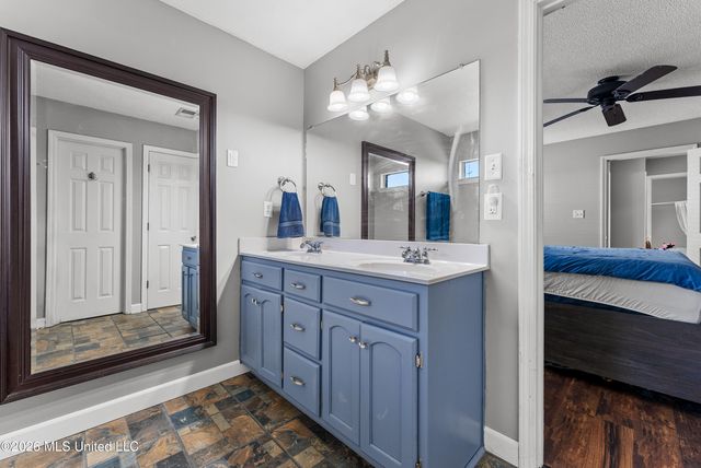 10611 Pecan View Drive, Olive Branch, MS 38654