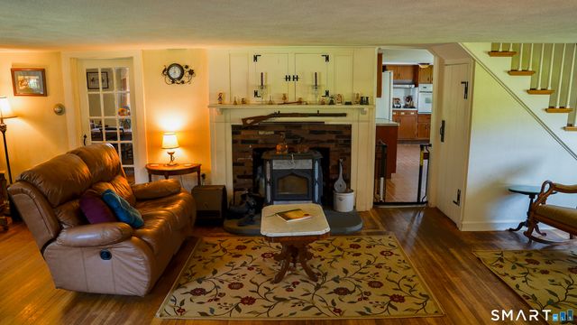 78 West District Road, Farmington, CT 06085