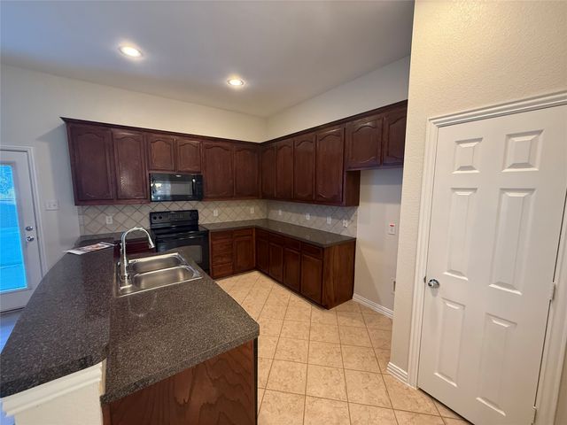 2113 Reston Drive, Mckinney, TX 75072