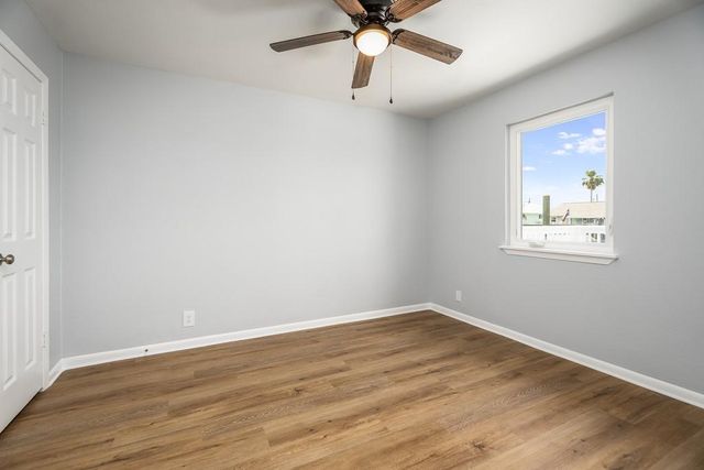 901 Bonita Street, Bayou Vista, TX 77563