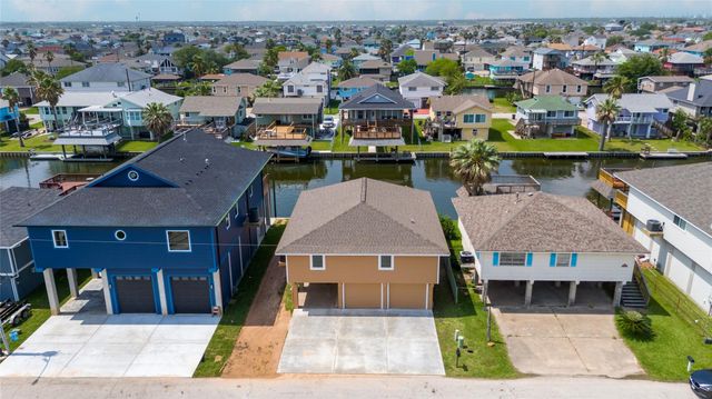 901 Bonita Street, Bayou Vista, TX 77563