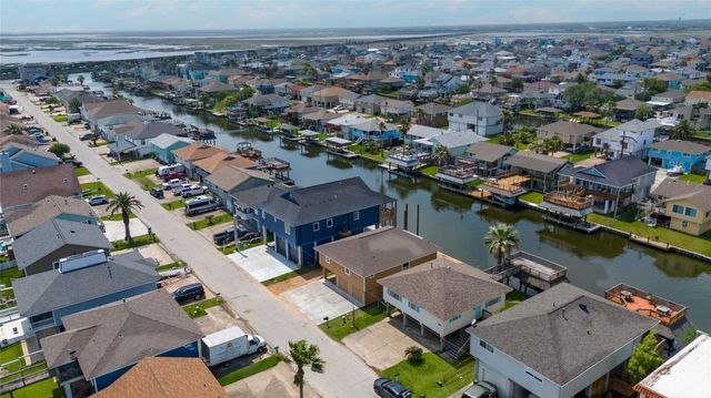 901 Bonita Street, Bayou Vista, TX 77563