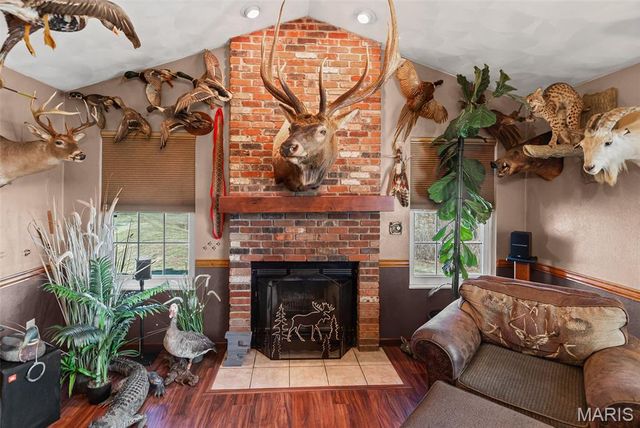 227 Suburban Drive, Smithton, IL 62285