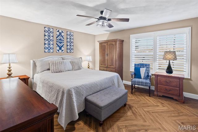 227 Suburban Drive, Smithton, IL 62285