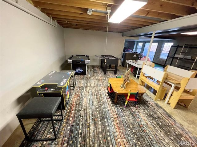 227 Suburban Drive, Smithton, IL 62285