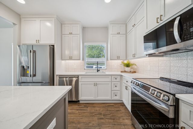 210 S Bluff Street A, Catoosa, OK 74015