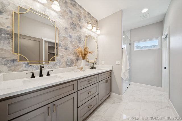 210 S Bluff Street A, Catoosa, OK 74015