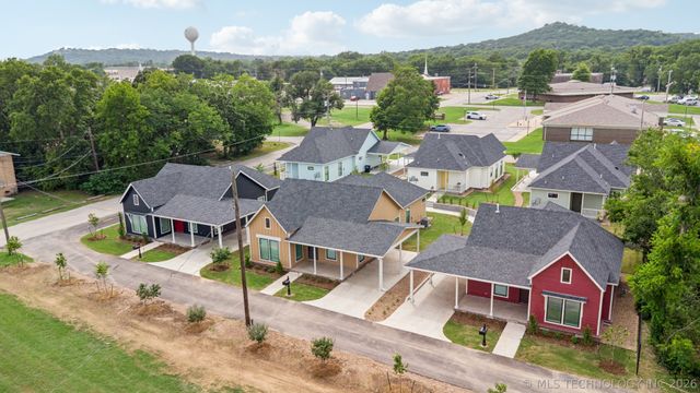 210 S Bluff Street A, Catoosa, OK 74015