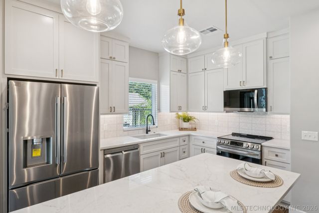 210 S Bluff Street A, Catoosa, OK 74015