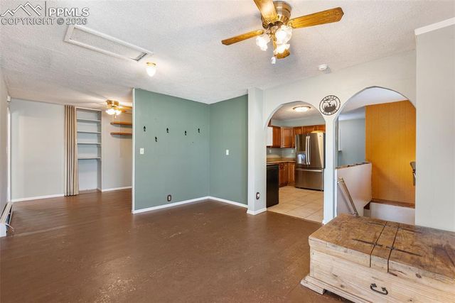 1218 Aspen Avenue, Colorado Springs, CO 80905