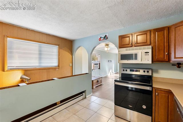 1218 Aspen Avenue, Colorado Springs, CO 80905