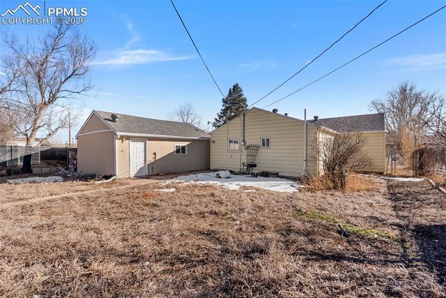 1218 Aspen Avenue, Colorado Springs, CO 80905