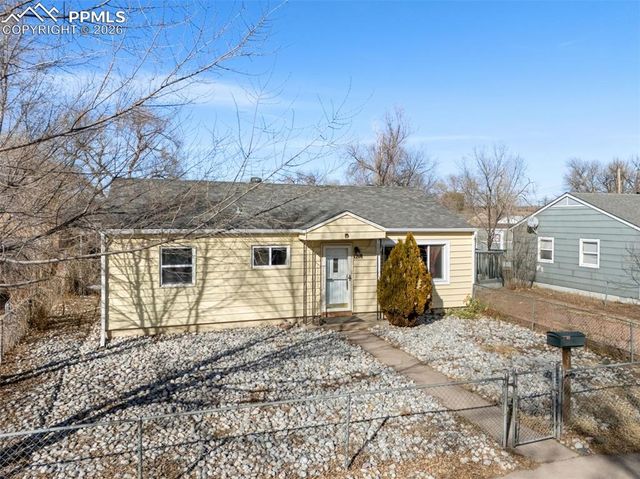 1218 Aspen Avenue, Colorado Springs, CO 80905