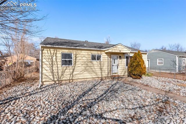 1218 Aspen Avenue, Colorado Springs, CO 80905