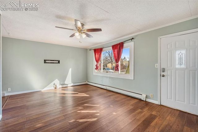 1218 Aspen Avenue, Colorado Springs, CO 80905