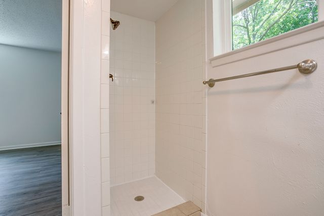 113 Quail Creek Drive, Crowley, TX 76036