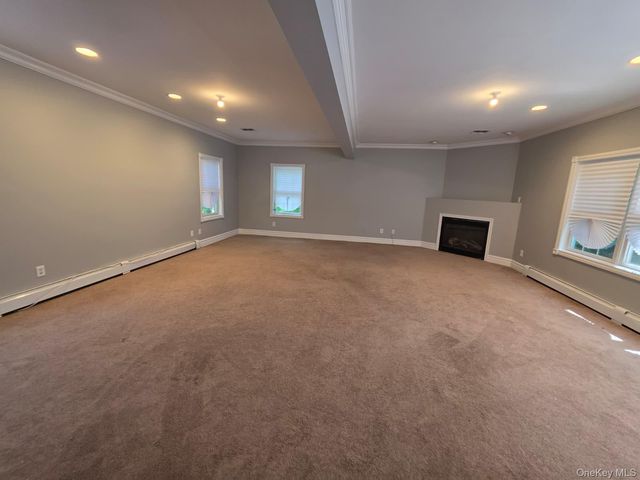 8 Brian Court, Salisbury Mills, NY 12577