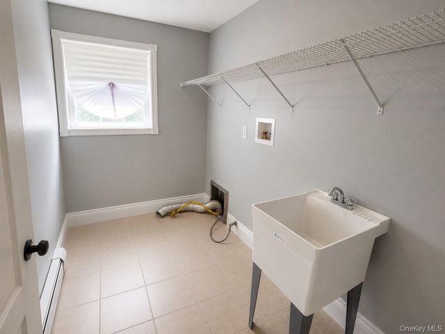 8 Brian Court, Salisbury Mills, NY 12577