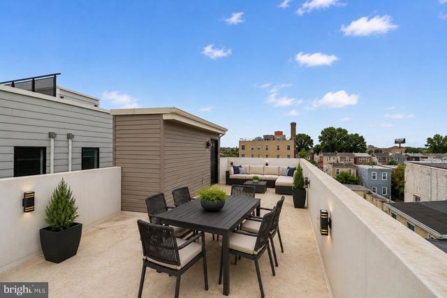 933 S 3RD ST, Philadelphia, PA 19147