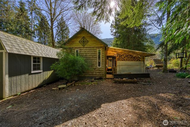 350 Cheetah Lane, Sedro Woolley, WA 98284