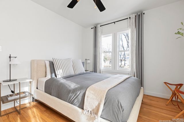 328 W Morse St, Fredericksburg, TX 78028