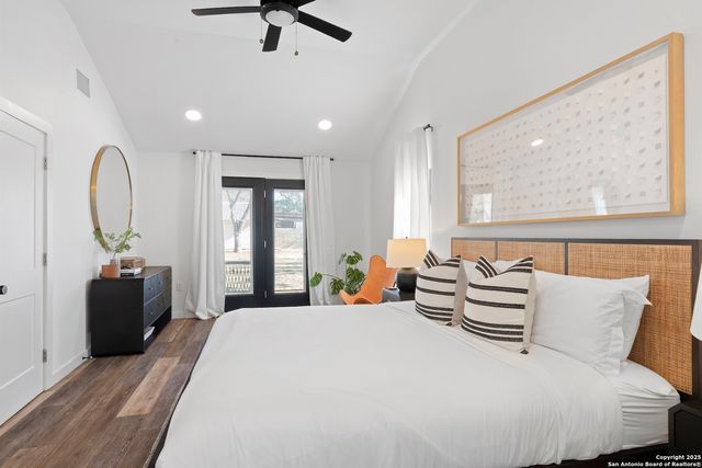 328 W Morse St, Fredericksburg, TX 78028