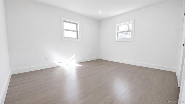 43 Yennicock Avenue 2, Port Washington, NY 11050