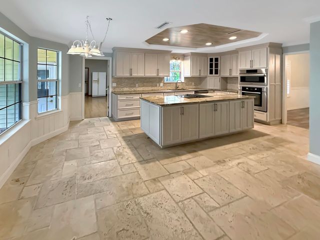 4524 Woodlands Drive, Niceville, FL 32578