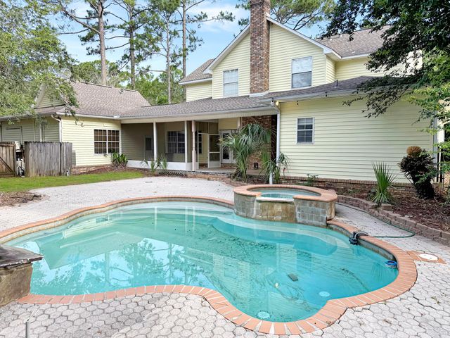 4524 Woodlands Drive, Niceville, FL 32578