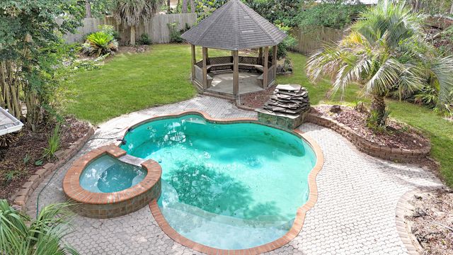 4524 Woodlands Drive, Niceville, FL 32578