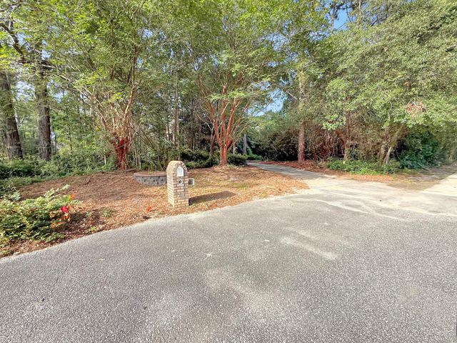 4524 Woodlands Drive, Niceville, FL 32578