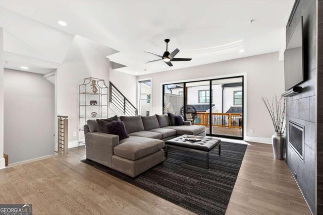 2722 Thornewilde Way, Atlanta, GA 30339