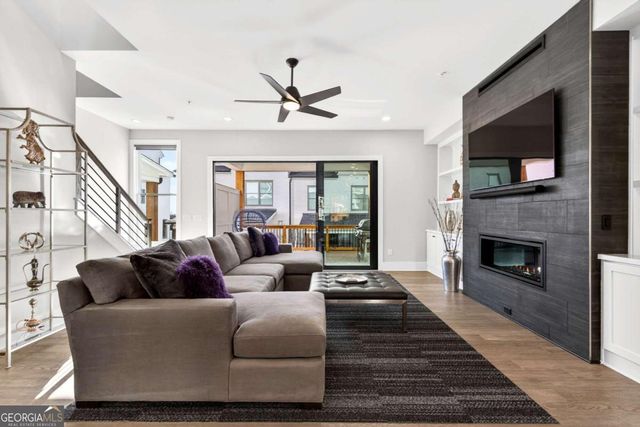 2722 Thornewilde Way, Atlanta, GA 30339