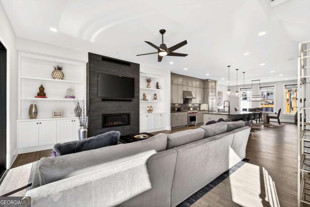 2722 Thornewilde Way, Atlanta, GA 30339