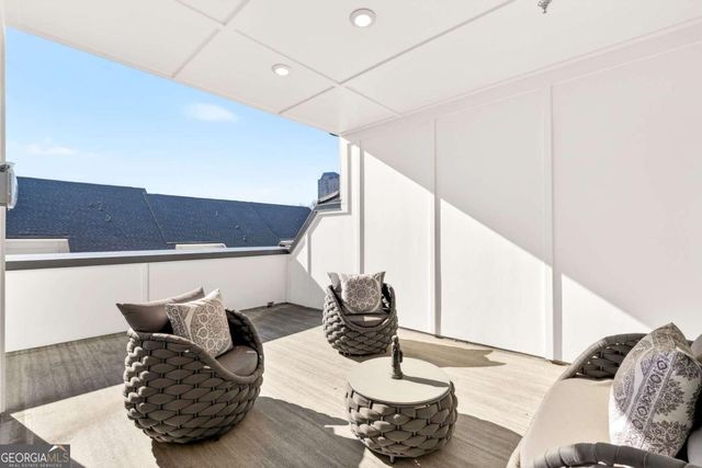 2722 Thornewilde Way, Atlanta, GA 30339