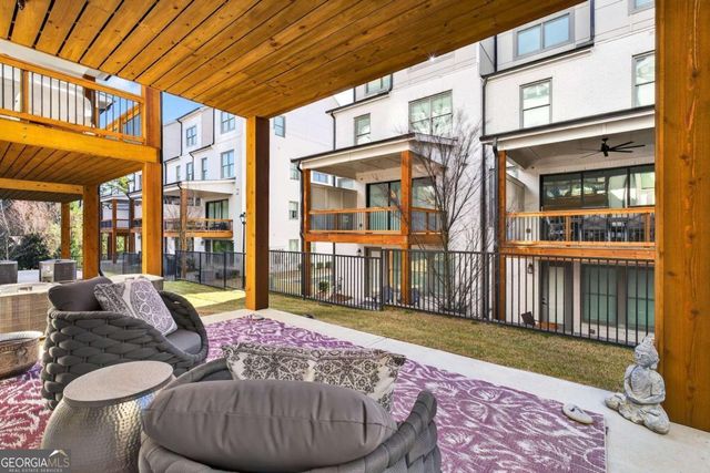 2722 Thornewilde Way, Atlanta, GA 30339