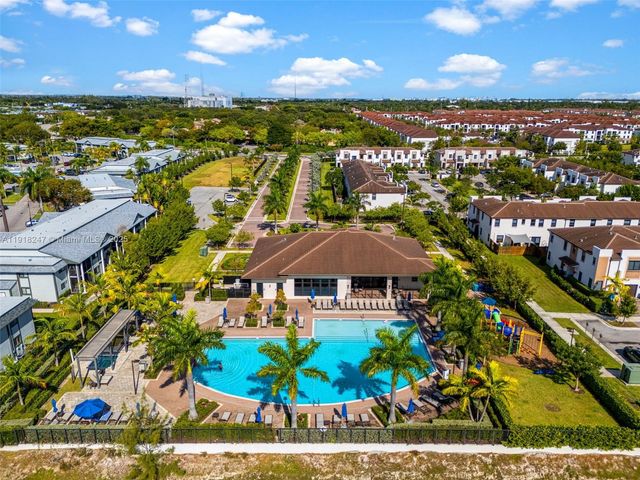 245 NE 210th St, Miami, FL 33179