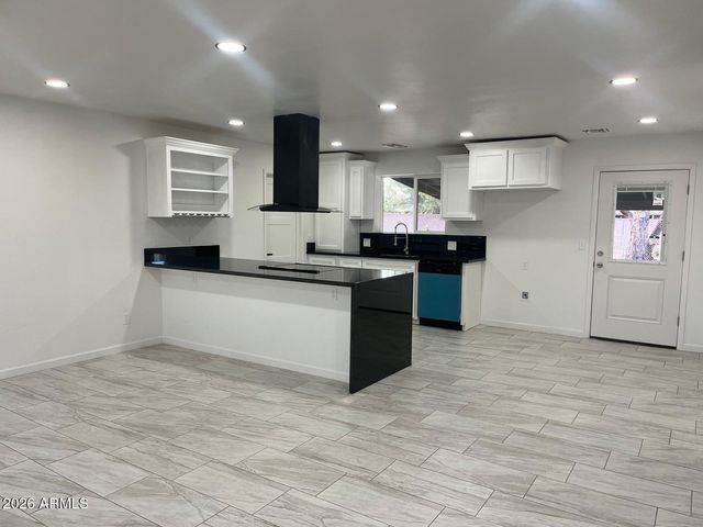 2435 E 13TH Street, Douglas, AZ 85607